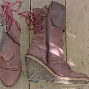 Bussola burgundy leather boots